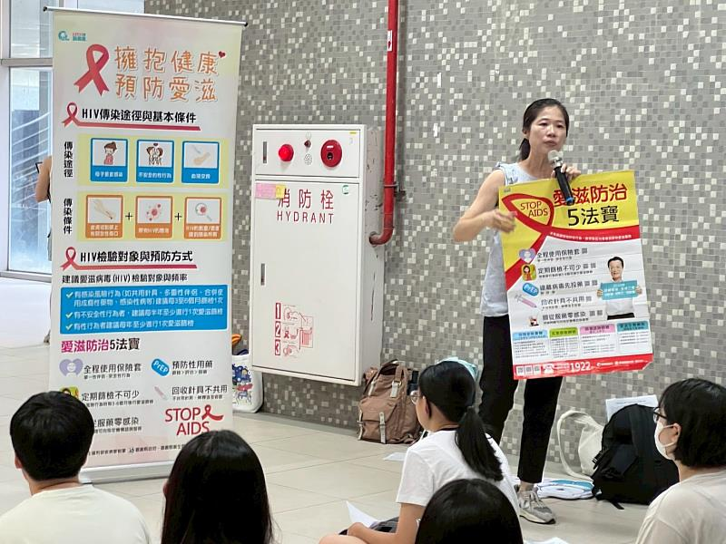 朴子衛生所攜手長庚科大,新鮮人「青春補給站」開張